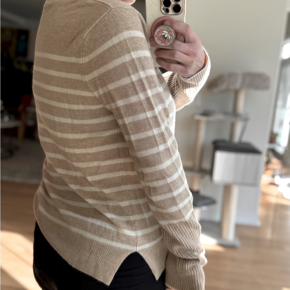 La Ligne 100% Cashmere Sweater Beige Oatmeal and Cream Off White Color. Small - Picture 3 of 6